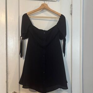Aritzia Sunday Best dress. Size 6.